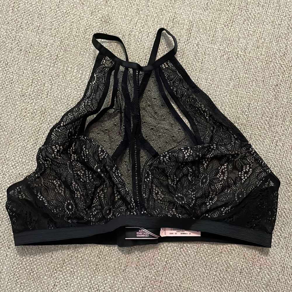 Victoria’s Secret Lace Bralette Size Medium Black New With Tags